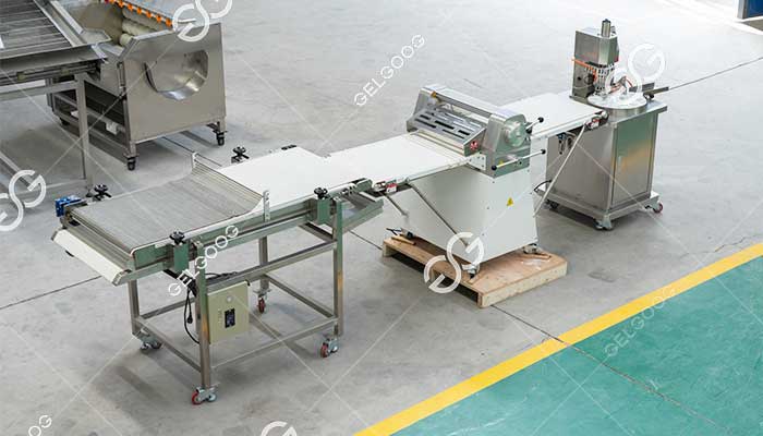 Automatic Tart Machine in Factory